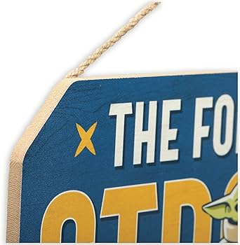 Star Wars The Mandalorian Grogu The Force Is Strong Wood Wall Decor