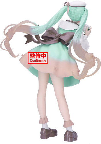 Hatsune Miku Holiday Memories Camera Figure by Banpresto
