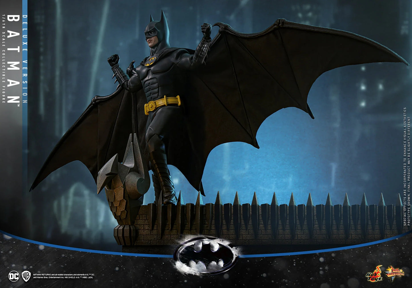 Batman Returns Sixth Scale Figure by Hot Toys Deluxe Version