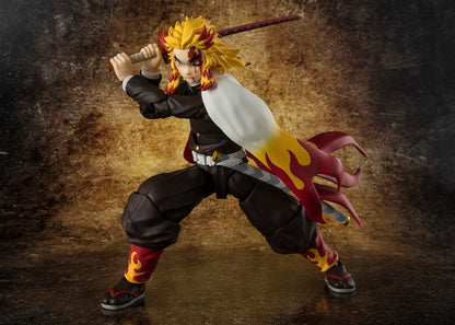 Demon Slayer: Kimetsu no Yaiba - Kyojuro Rengoku S.H.Figuarts Figure