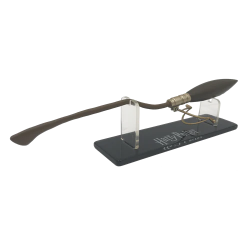 Harry Potter Nimbus 2000 Scaled Prop Replica