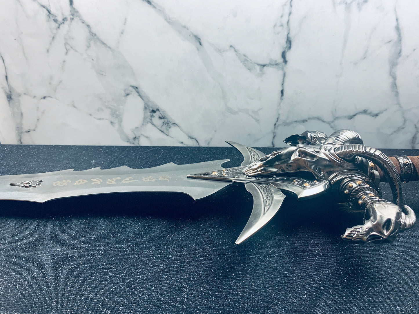 World of Warcraft: Frostmourne Steel Replica Sword