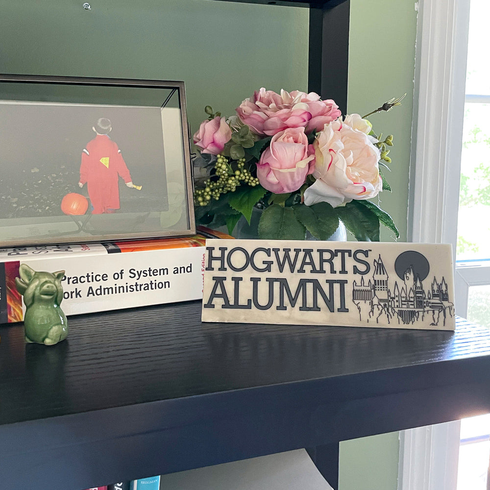 Harry Potter Hogwarts Alumni Desk Sign