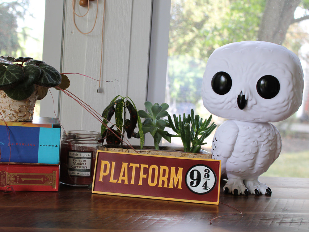 Harry Potter Platform 9 3/4 Hogwarts Express Desk Sign