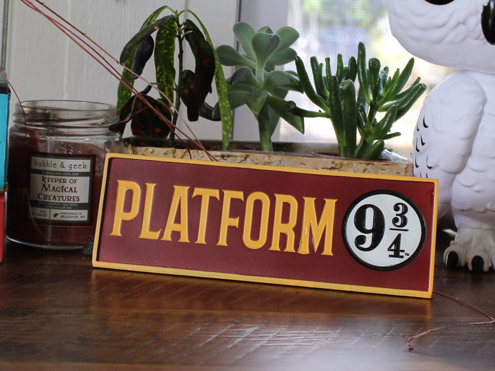 Harry Potter Platform 9 3/4 Hogwarts Express Desk Sign