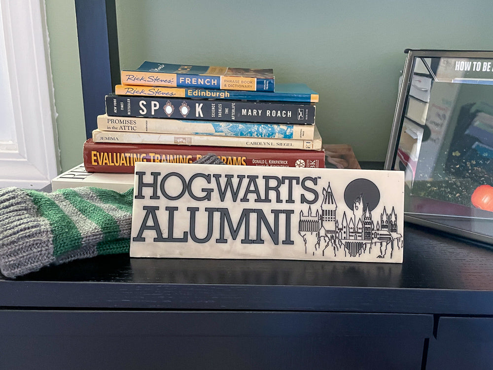 Harry Potter Hogwarts Alumni Desk Sign