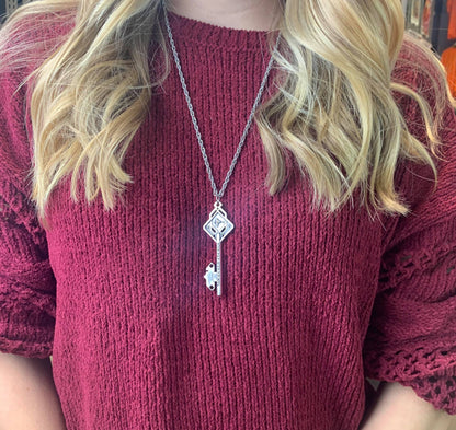 Lord of the Rings The Hobbit Key to Erebor Bronze Necklace