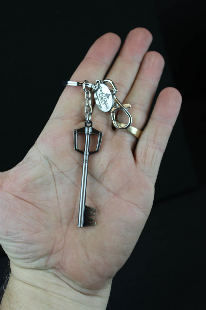 Kingdom Hearts Kingdom Key Keyblade Pewter Keychain