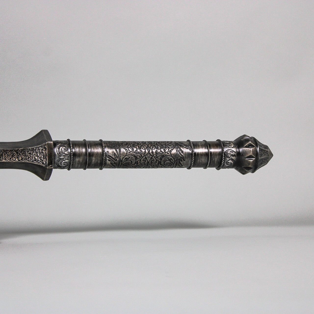 Lord of the Rings Sauron Mace and Banner Replica with One Ring