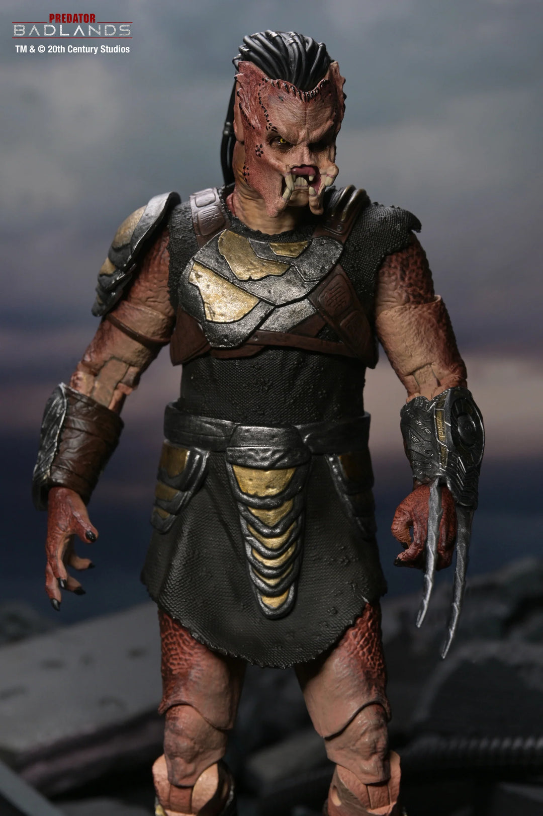 Predator: Badlands - Ultimate Dek (Training Armor) 7" NECA Action Figure