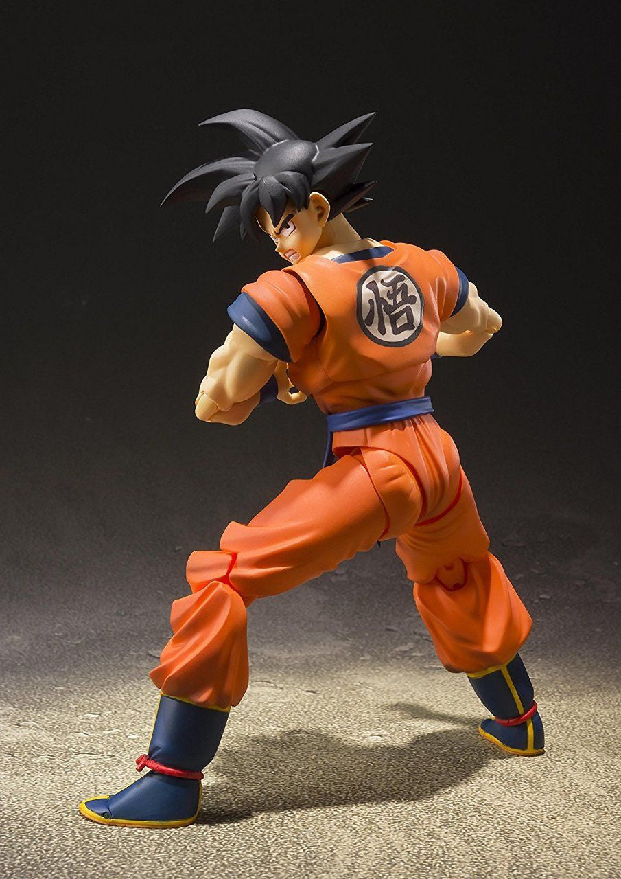Dragon Ball Son Goku-A Saiyan Raised on Earth  SH Figuarts Figure