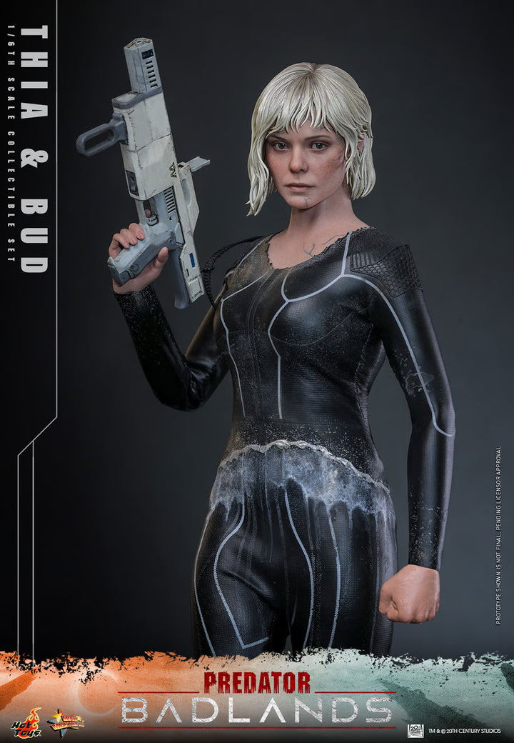 *Pre-Order* Thia and Bud (Predator: Badlands) Sixth Scale Figure Set by Hot Toys