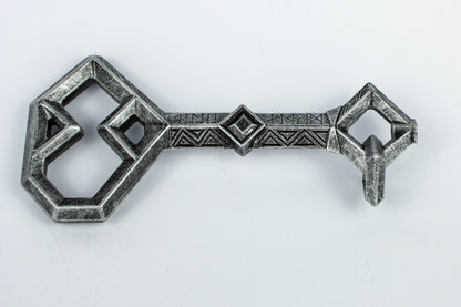 The Lord of the Rings Thorin's Key To Erebor (The Hobbit) Full Scale Prop Replica
