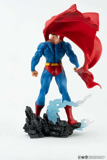 Superman DC Comics Heroes 1/8 Scale Statue by Pure Arts