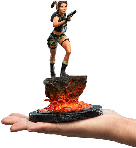 Tomb Raider Lara Croft: The Sanctuary of Flame Miniature Statue by Weta Workshop