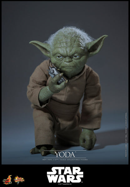 *Pre-Order* Yoda (Star Wars: Revenge of the Sith) Sixth Scale Figure Hot Toys