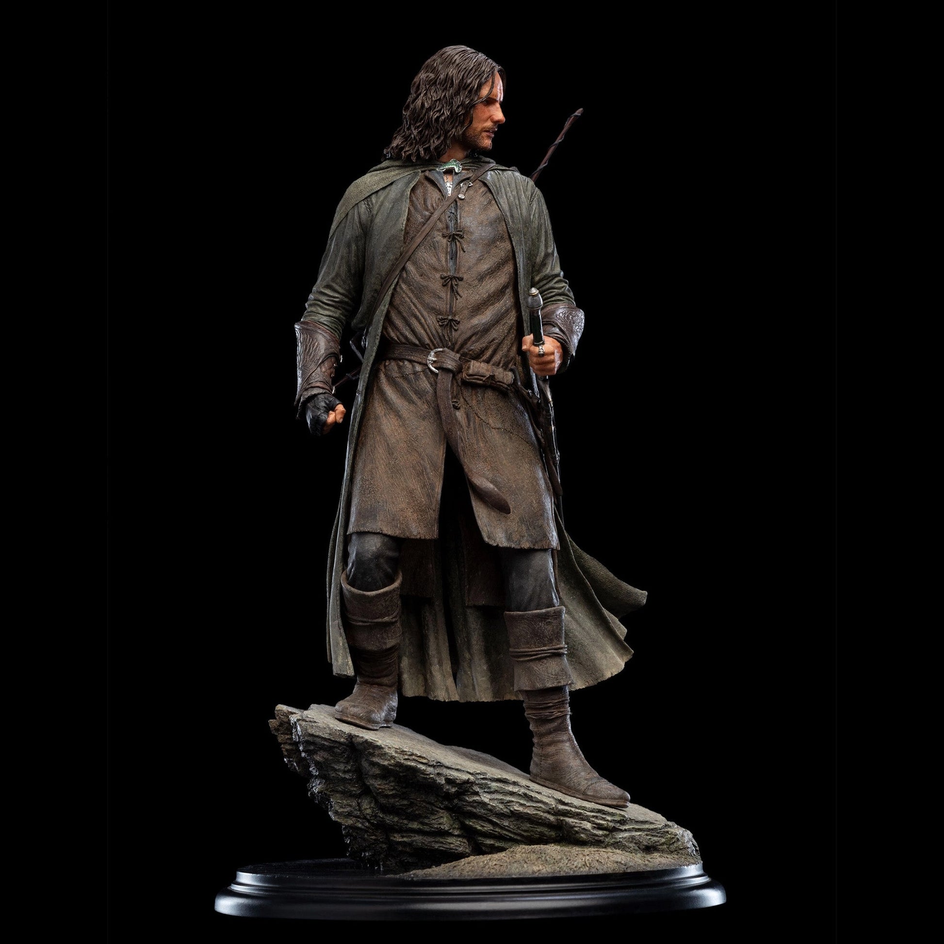 Aragorn (Hunter of the Plains) Lord of the Rings Statue by Weta Workshop