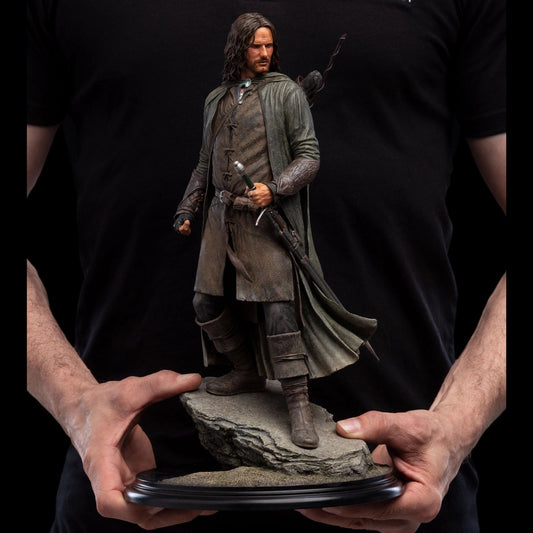 Aragorn (Hunter of the Plains) Lord of the Rings Statue by Weta Workshop