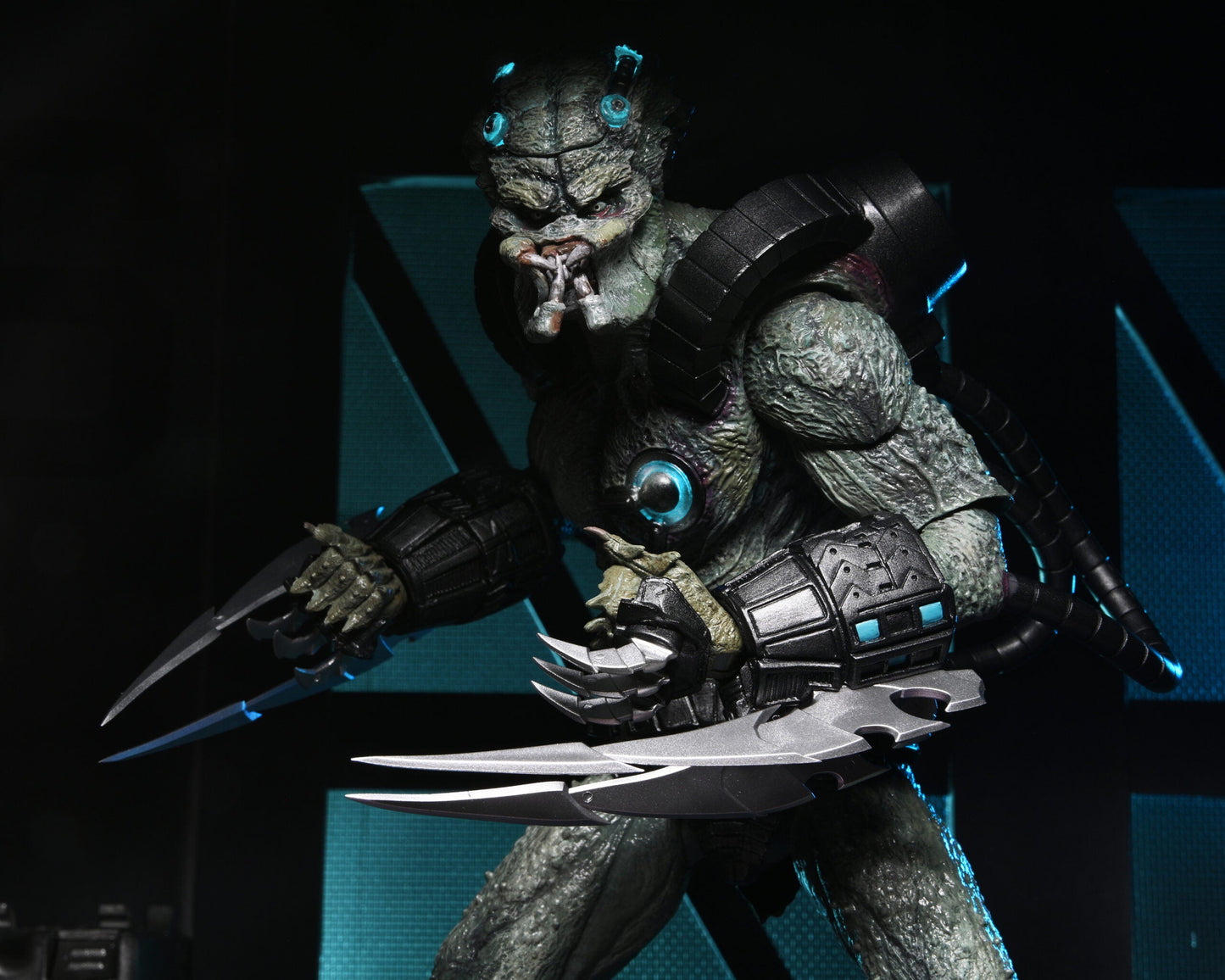 Deluxe Stone Heart Predator (Predator: Concrete Jungle) NECA Ultimate Edition Figure