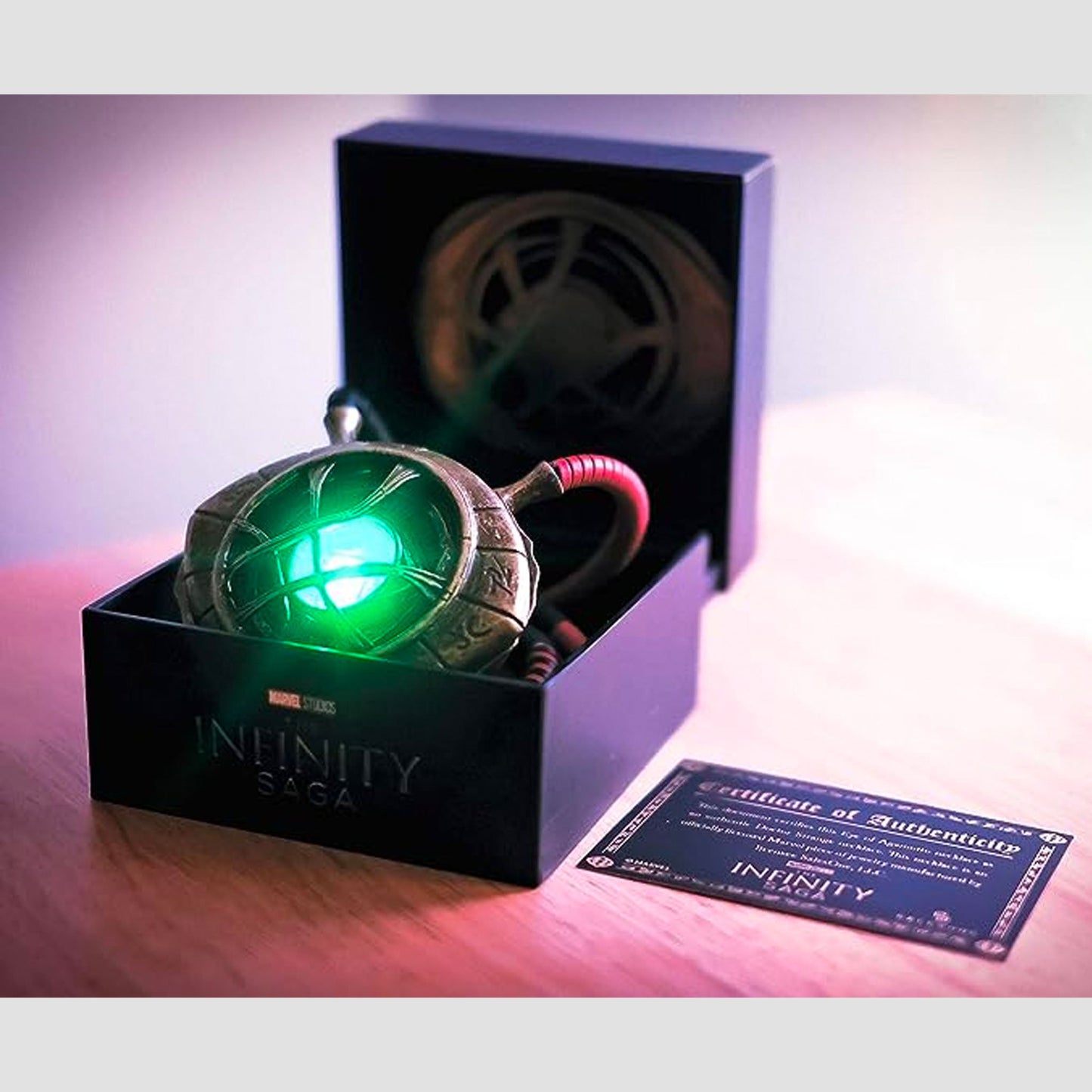 Doctor Strange Eye of Agamotto Marvel Avengers Light-Up Prop Replica Amulet
