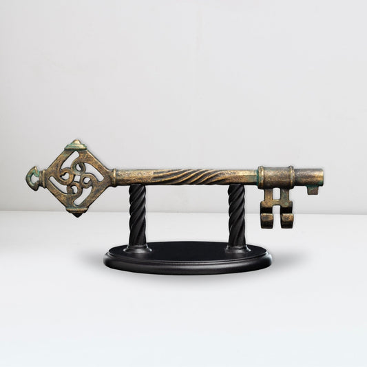 The Key to Bag End (The Lord of the Rings) Full Scale Prop Replica