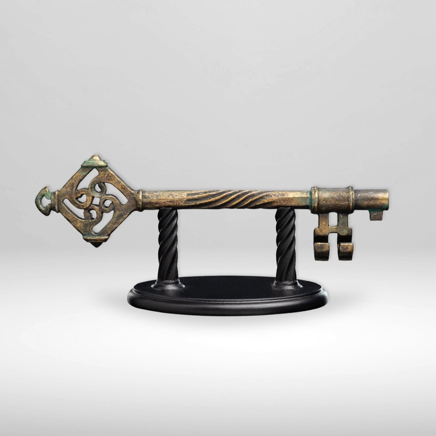 Lord of the Rings The Key to Bag End Full Scale Prop Replica by Weta Workshop
