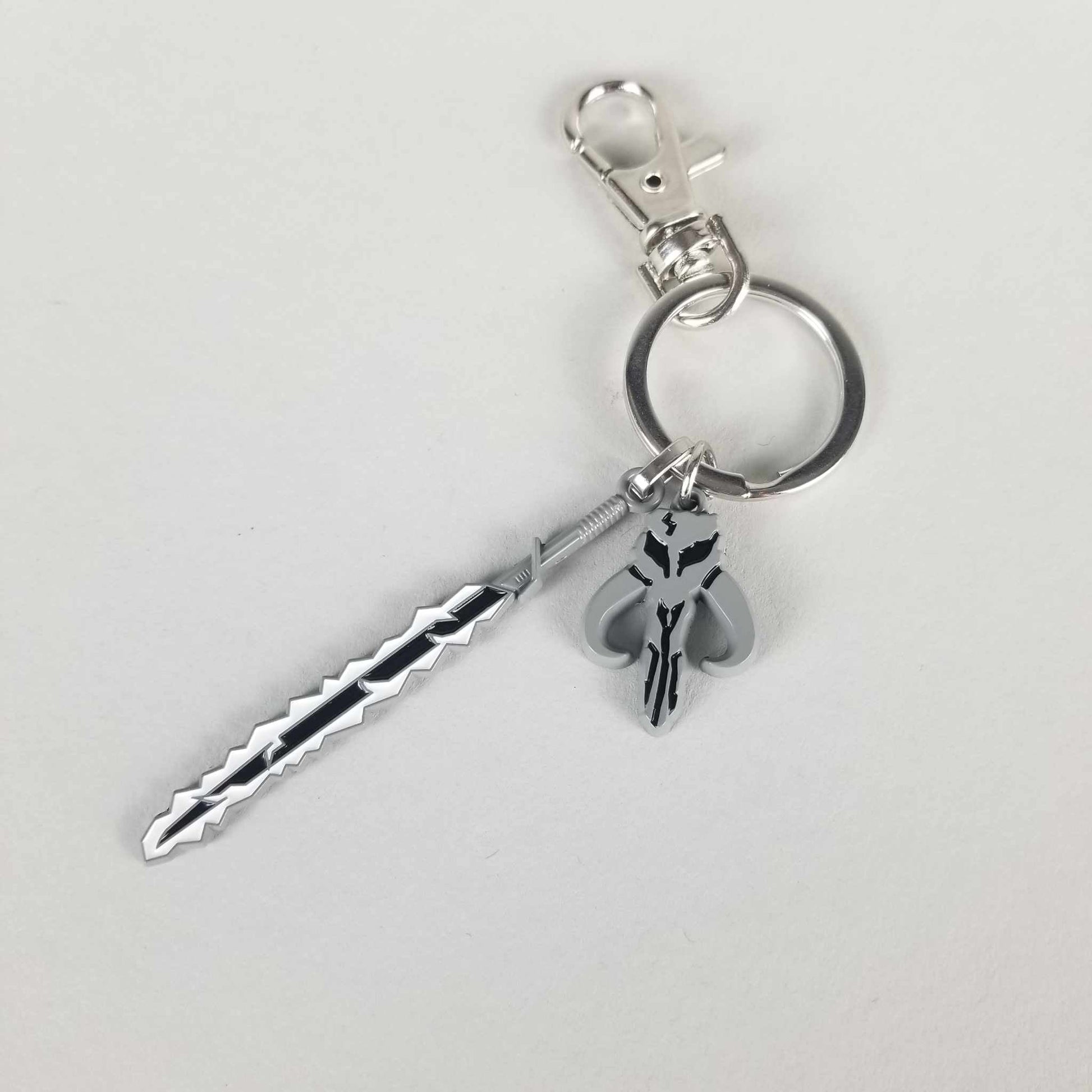 Mythosaur Skull and Darksaber (Star Wars: The Mandalorian) Metal Enamel Keychain