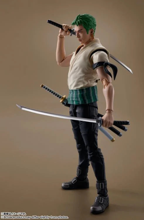 Roronoa Zoro Netflix: One Piece SH Figuarts Figure