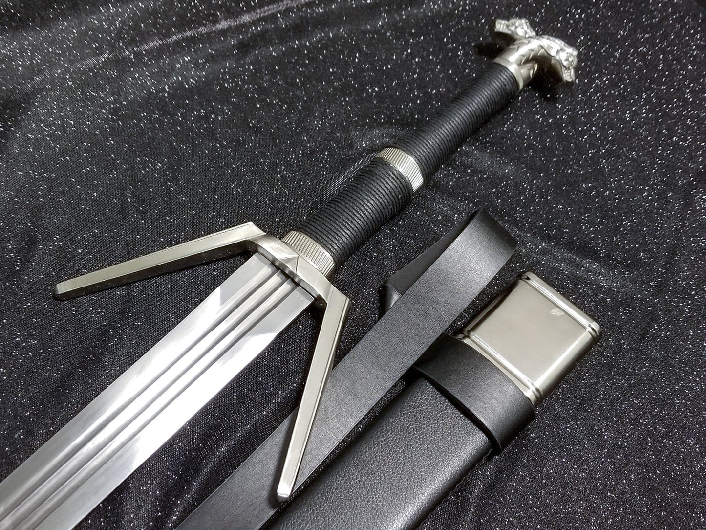 The Witcher Geralt's Silver Sword Steel Replica (Game Version)