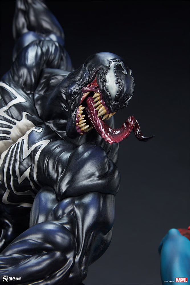 Spider-Man vs Venom Maquette Statue by Sideshow Collectibles