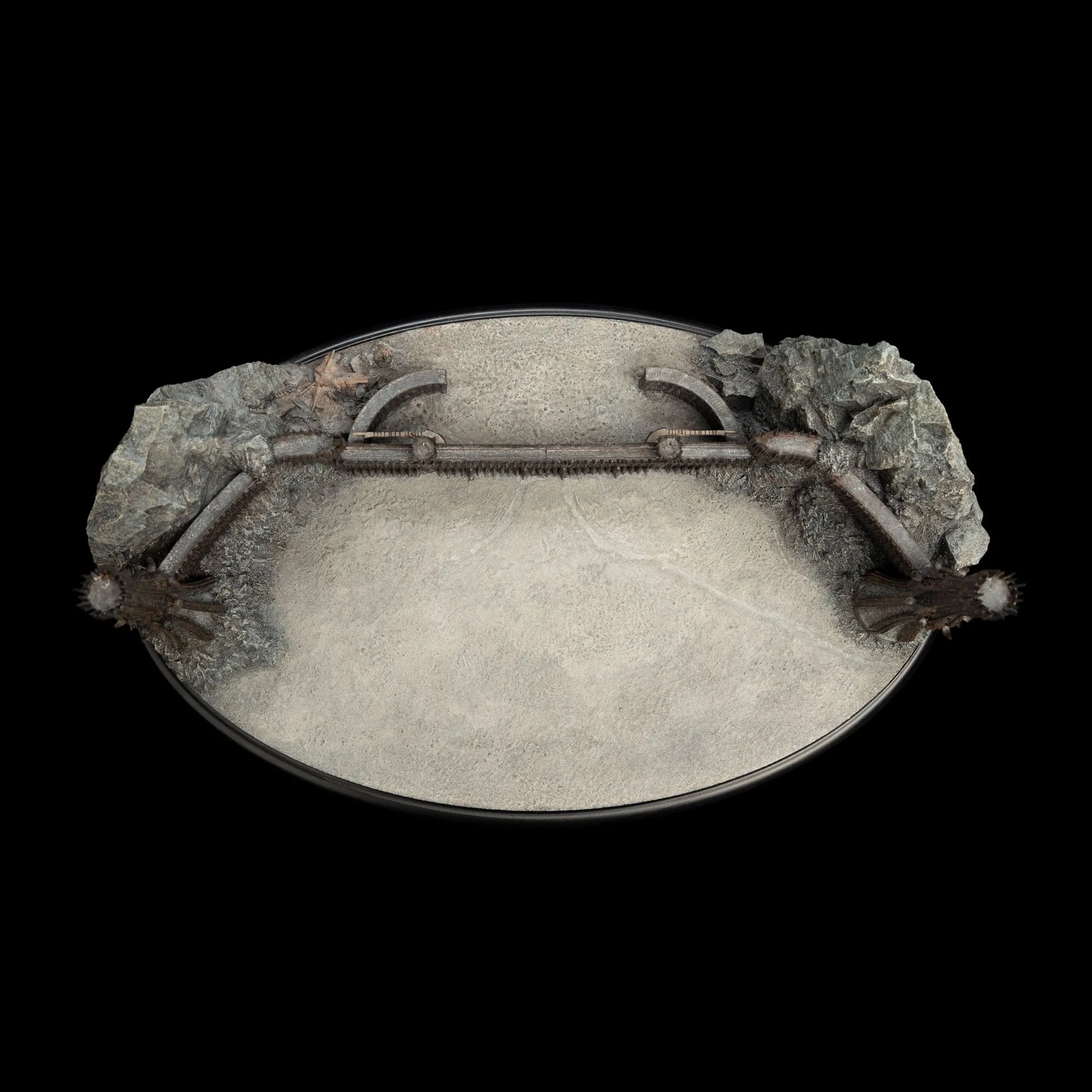 The Black Gates of Mordor Deluxe Environment Statue by Weta Workshop