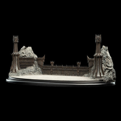The Black Gates of Mordor Deluxe Environment Statue by Weta Workshop