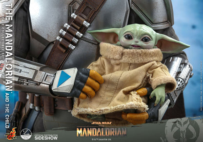 Star Wars The Mandalorian and Grogu 1/4 Scale Figure Set Collector Edition by Hot Toys