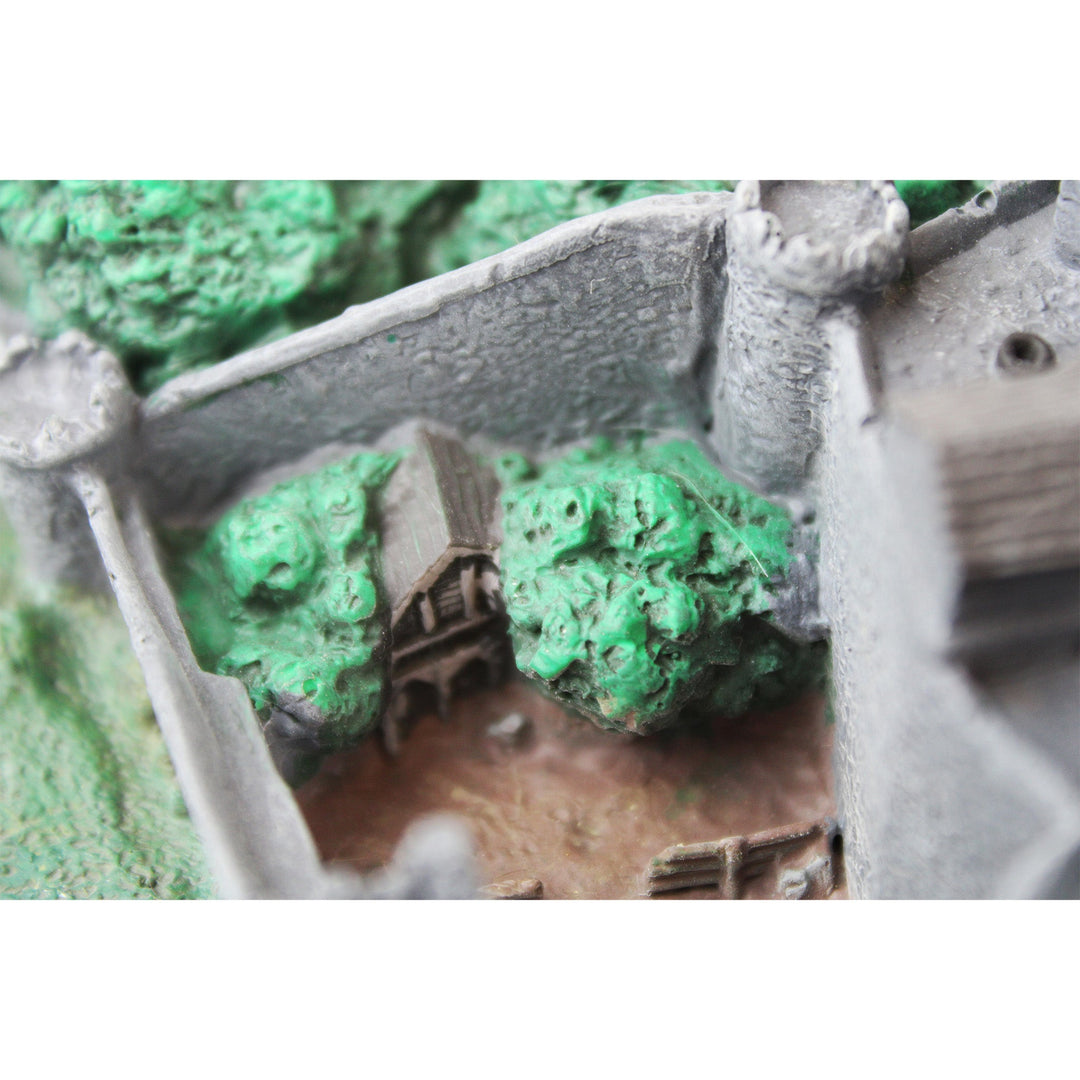 Game of Thrones Castle Winterfell Desktop Sculpture by Factory Entertainment
